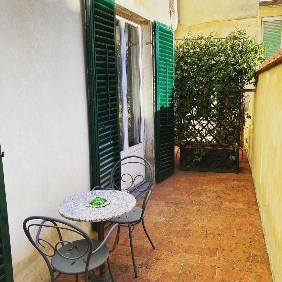 Palazzo Tucci Residenza D'Epoca Lucca Exterior foto