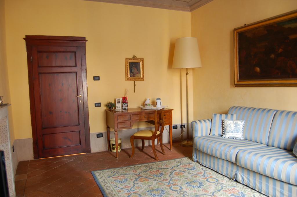 Palazzo Tucci Residenza D'Epoca Lucca Quarto foto