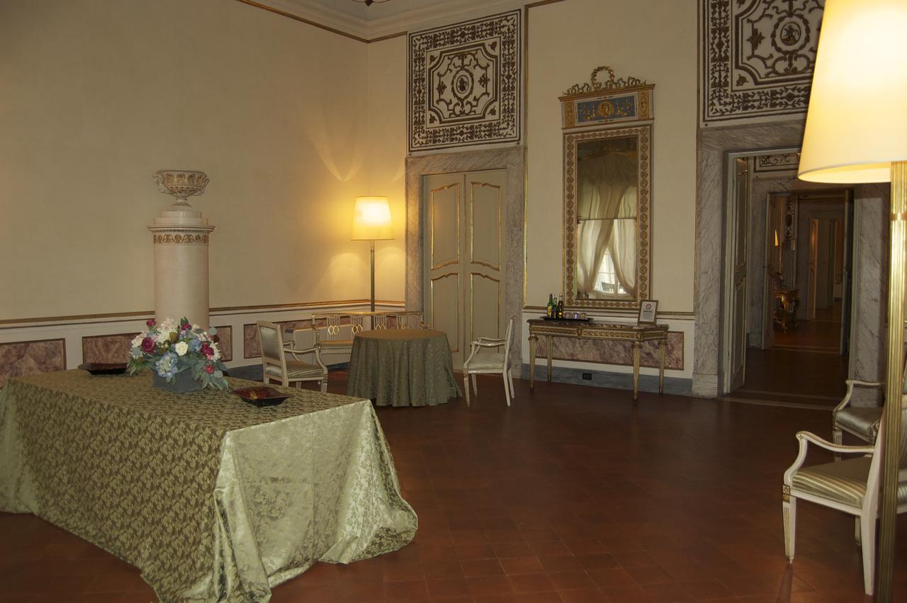 Palazzo Tucci Residenza D'Epoca Lucca Exterior foto