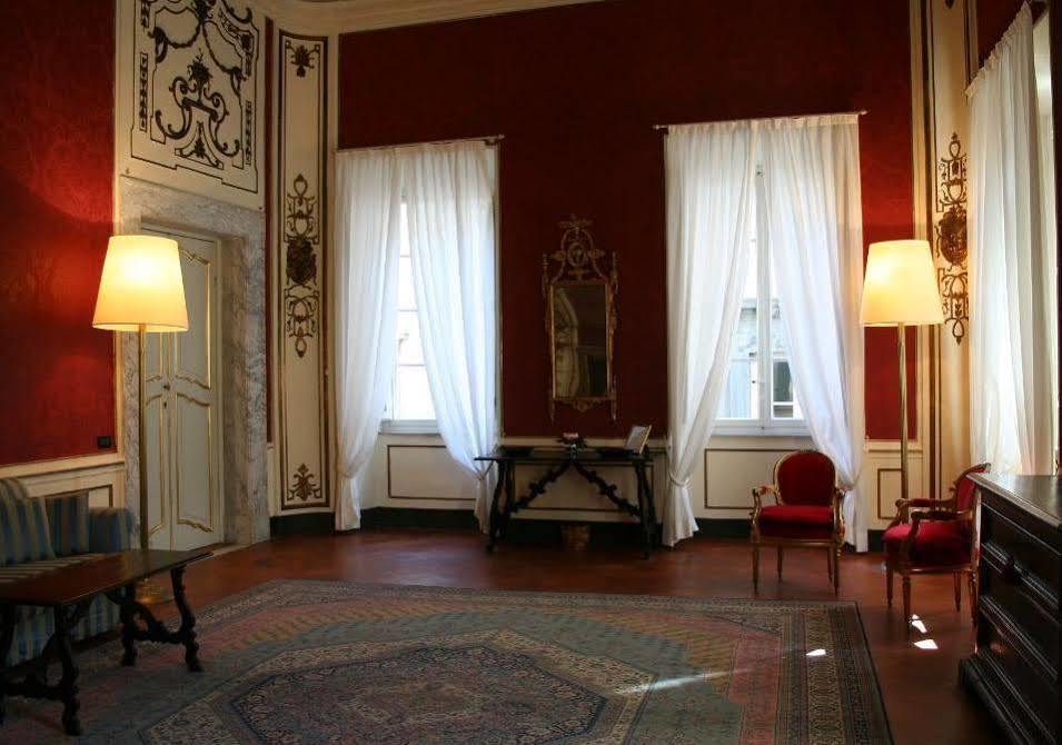 Palazzo Tucci Residenza D'Epoca Lucca Exterior foto