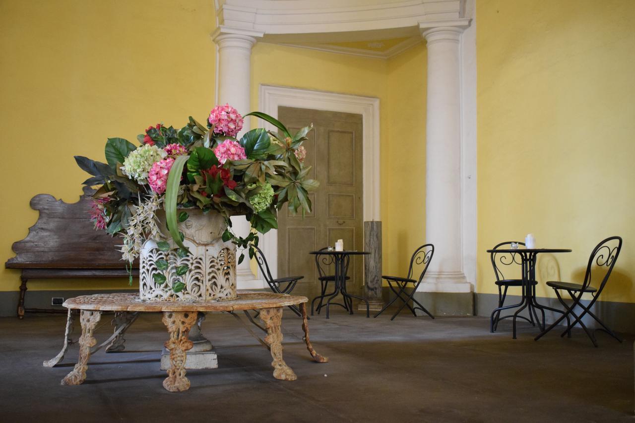 Palazzo Tucci Residenza D'Epoca Lucca Exterior foto