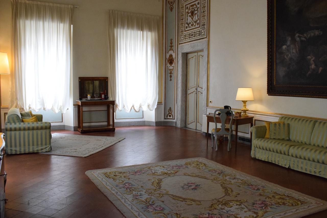 Palazzo Tucci Residenza D'Epoca Lucca Exterior foto